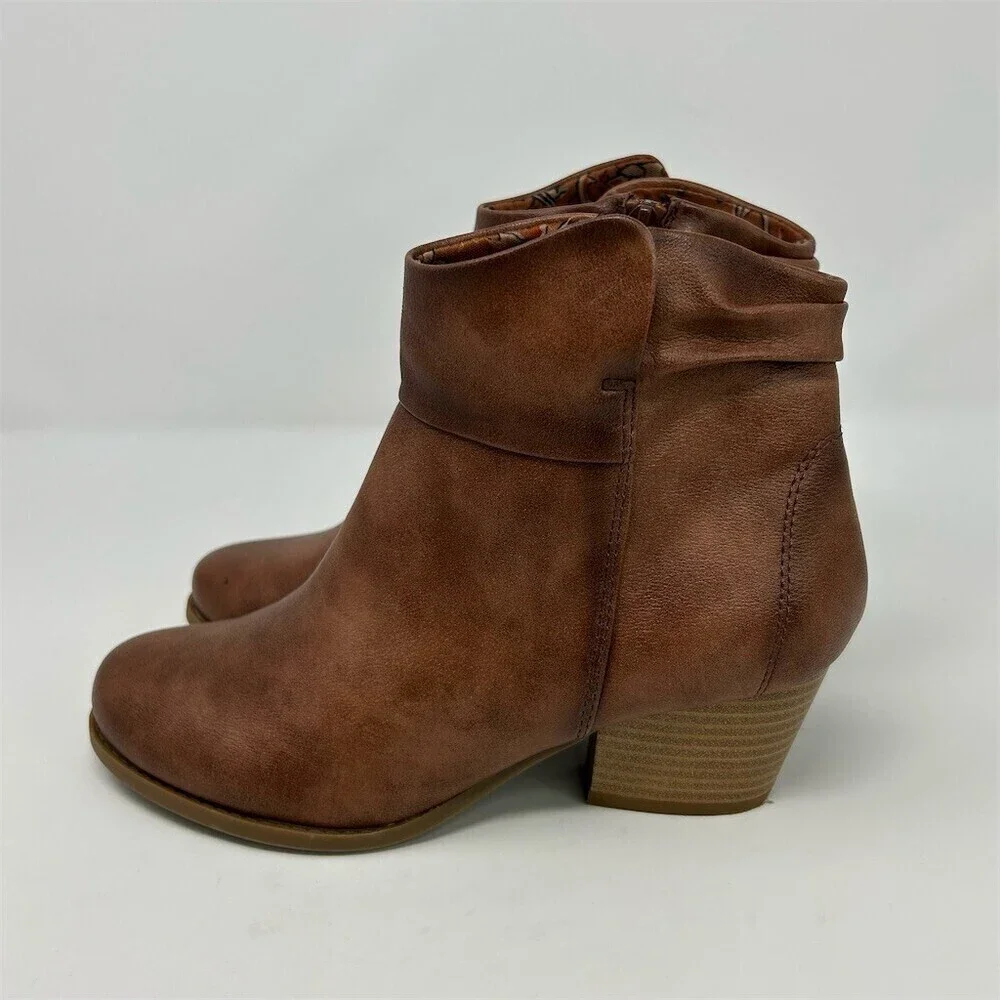 BareTraps Womens Brown Ankle Booties Block Heel Side Zip Slouch Cuff Size 7.5